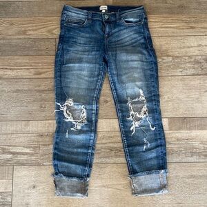 Sneak peek low rise size 7 jeans